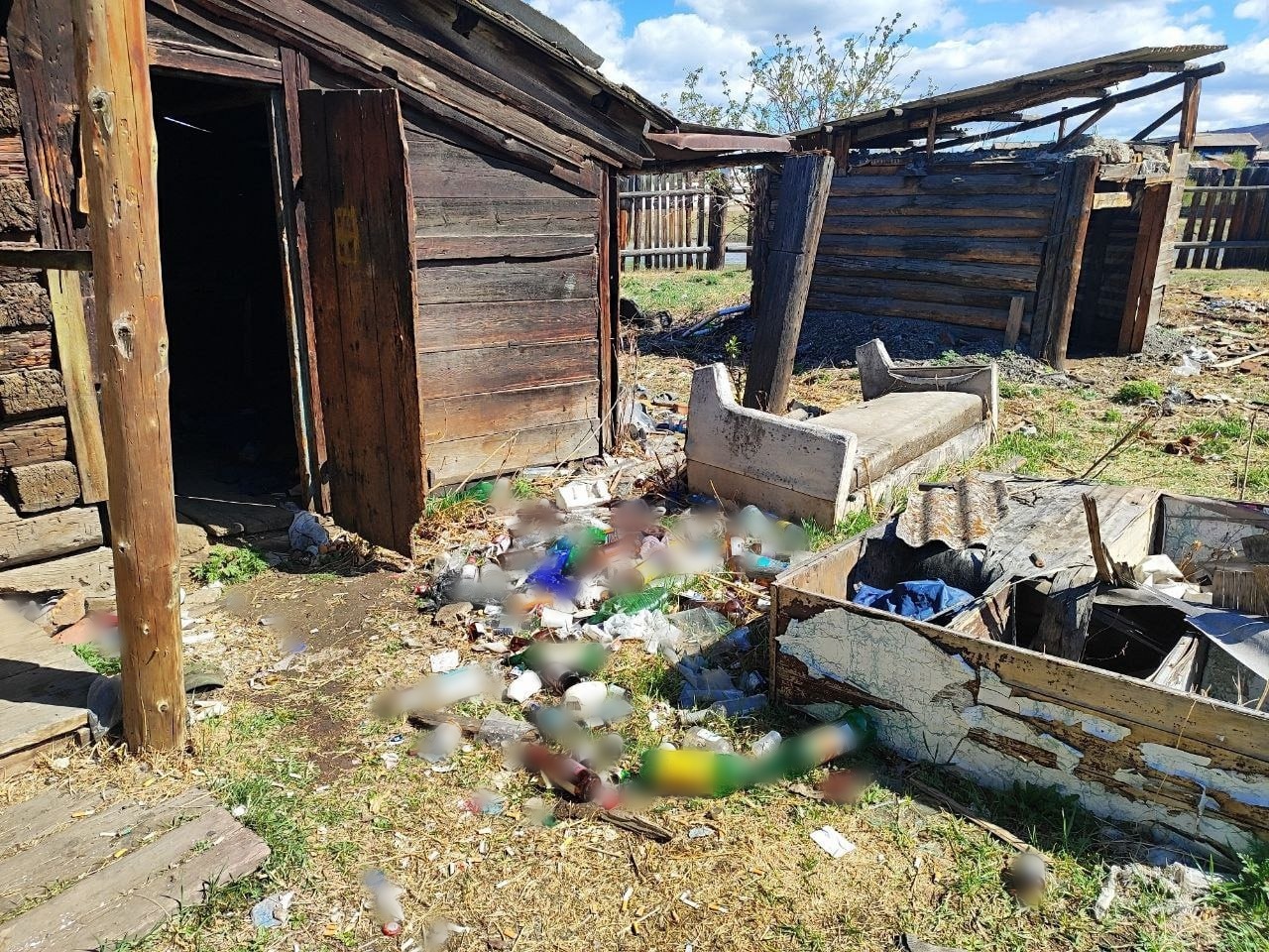 В поселке Бурятии разгребли многолетнюю свалку возле здания почты