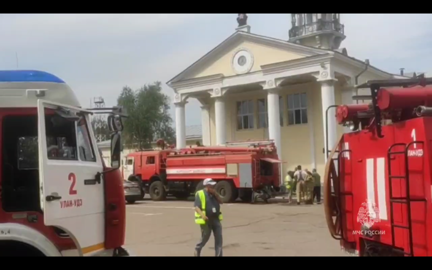 В Улан-Удэ пожарные ликвидировали возгорание в здании старого аэропорта